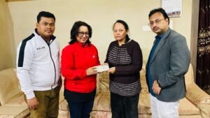 Read more about the article नगर प्रमुख प्रसाईद्वारा पत्रकार उपचार सहयोग कोषलाई ५१ हजार प्रदान