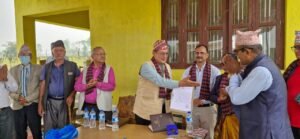 Read more about the article कोशी प्रदेशका मन्त्री एकराज कार्कीले शिवसताक्षीका खानेपानी आयोजनाको निरीक्षण गरे