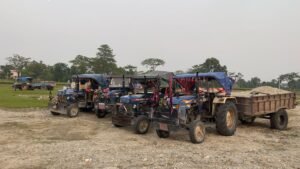 Read more about the article अर्जुनधाराको टाङटिङ खोलामा अवैध उत्खनन्, पाँच ट्रयाक्टर र दुई स्काईभेटर प्रहरी नियन्त्रणमा