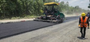 Read more about the article एसियन हाइवेको काँकरभिट्टा–लौकही खण्डमा कालोपत्रको काम सुरु, हालसम्म २३ प्रतिशत प्रगति