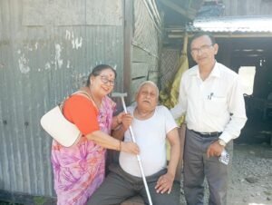 Read more about the article सभामुख देवराज घिमिरेको विशेष सहयोगमा बुद्धशान्तिमा ८५ लौरो ३१५ थान झुल वितरण