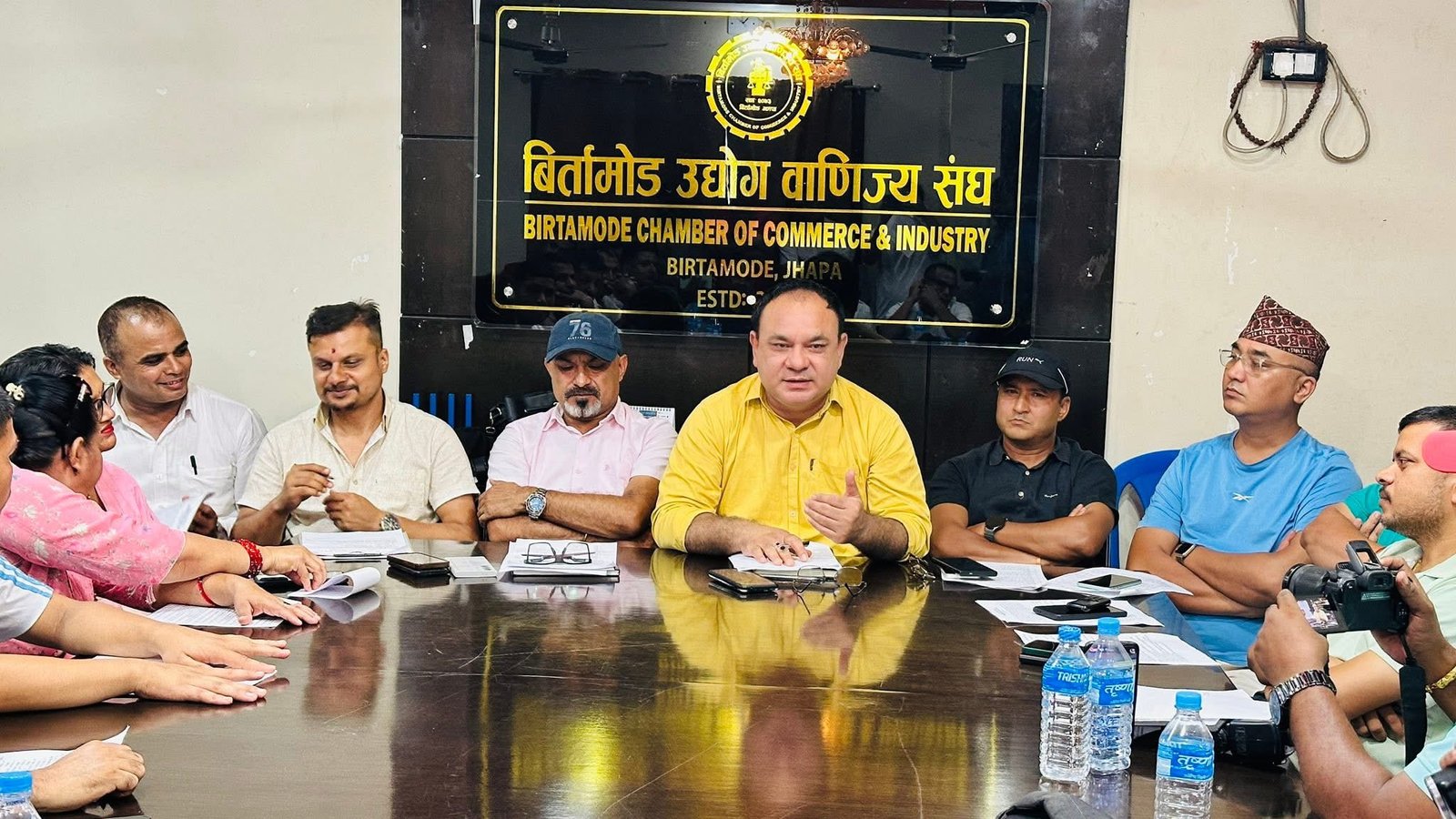 Read more about the article बिर्तामोड उद्योग वाणिज्य संघको ‘व्यवसायी सदस्य राहत कोष’मा ५६ जनाबाट २० लाखभन्दा बढी संकलन