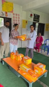 Read more about the article विर्तामोडको नविन किराना संचालक दम्पतीद्वारा बालज्योती विद्यालयलाई सहयोग