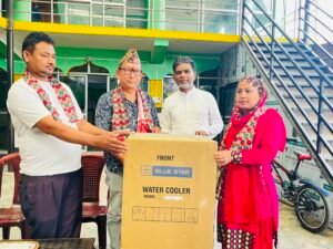 Read more about the article मदरसा तालिमुल कुरान विद्यालयलाई रहमान मियाद्वारा ९० हजार बराबरको चिसो पानी कुलर हस्तान्तरण