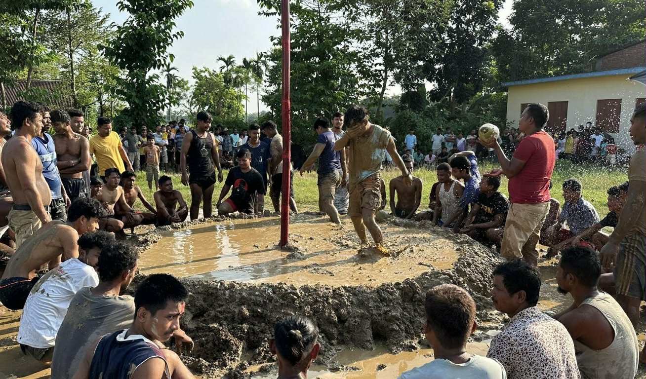 Read more about the article बिर्तामोडमा राजवंशी समुदायको परम्परागत दधिकादो खेल सम्पन्न