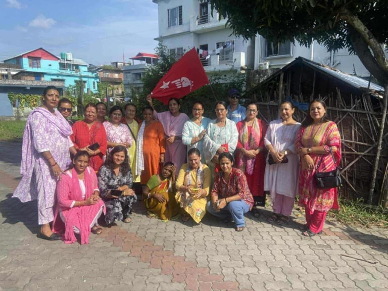 बिर्तामोड–५ मा वृद्ध दम्पतीसँग तीज उत्सव मनाइयो