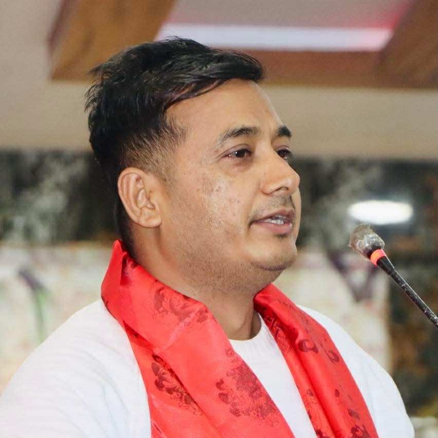 Read more about the article झापा विर्तामोड–३ का वडाध्यक्ष मदन बुढाथोकीको भावुक सन्देश