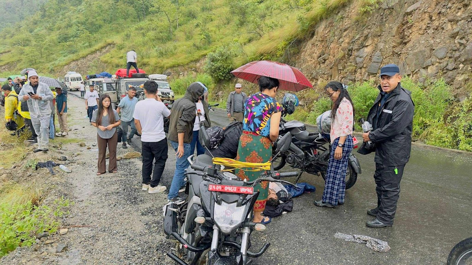 Read more about the article तमोर नदीमा जिप खस्दा मृत्यु हुनेहरुको संख्या ६ पुगो