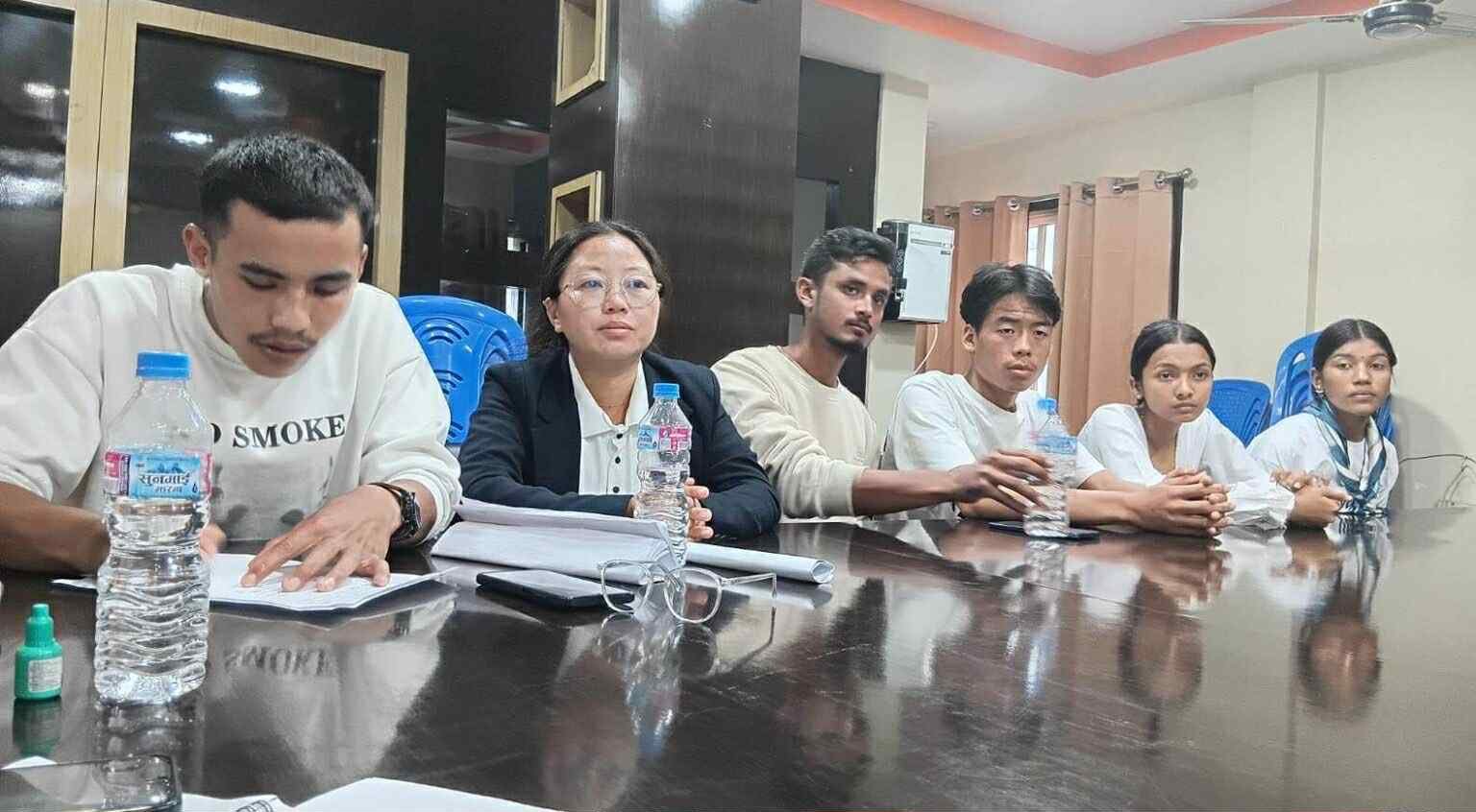 Read more about the article जेन्जी आन्दोलनका मुद्दा सम्बोधन नभएको भन्दै झापामा विरोध प्रदर्शनको तयारी 