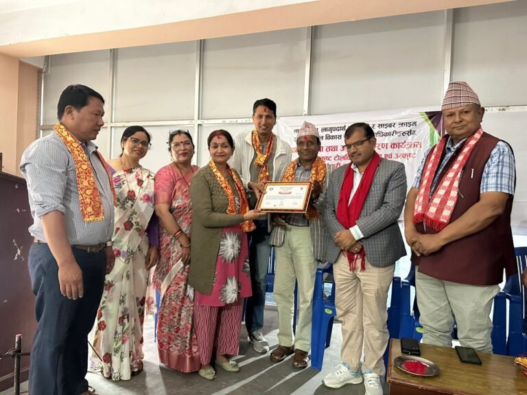 वडा नम्बर १ ले उत्कृष्ट कर्मचारी र टोल विकास संस्थाहरूलाई सम्मान 