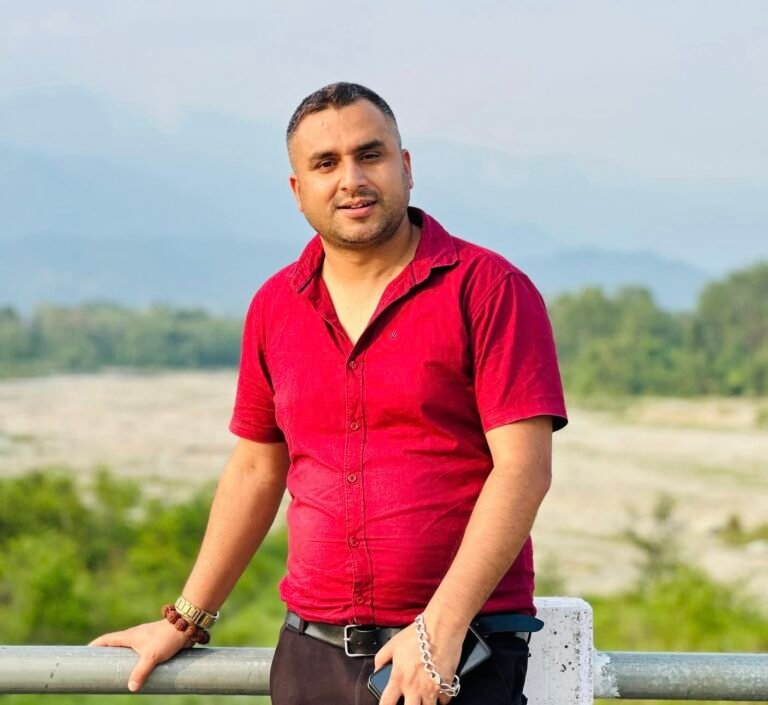 पूर्वाञ्चल दैनिक तथा पूर्वाञ्चल डेली डटकमको सहसम्पादकमा नरेन्द्र ढकाल नियुक्त 